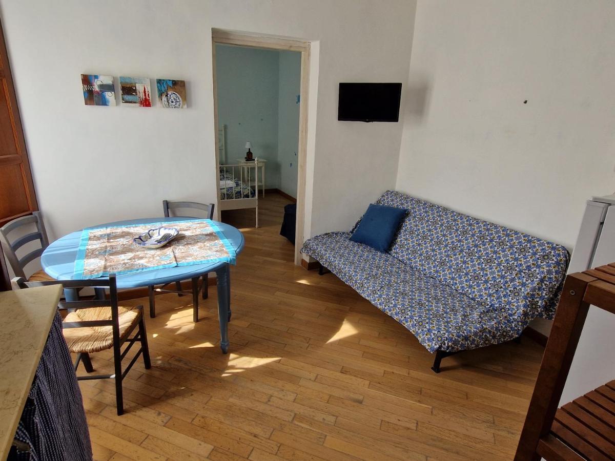 Casette Di Alex Con Terrazza Trapani Bagian luar foto