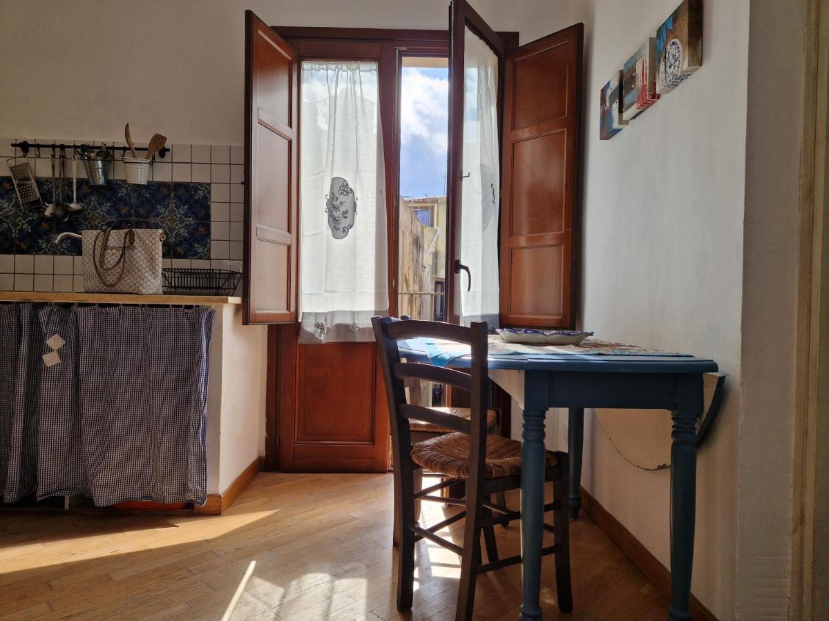Casette Di Alex Con Terrazza Trapani Bagian luar foto