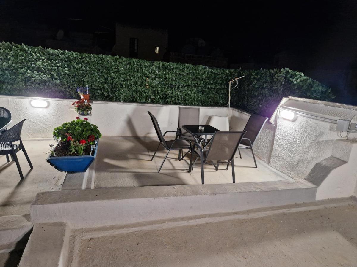 Casette Di Alex Con Terrazza Trapani Bagian luar foto
